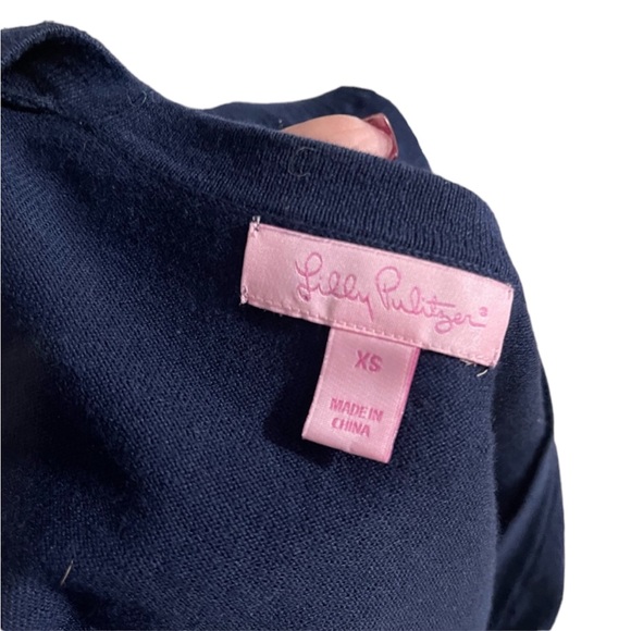 Lilly Pulitzer long sleeve navy cardigan with pearl buttons. Size XS - Picture 7 of 9